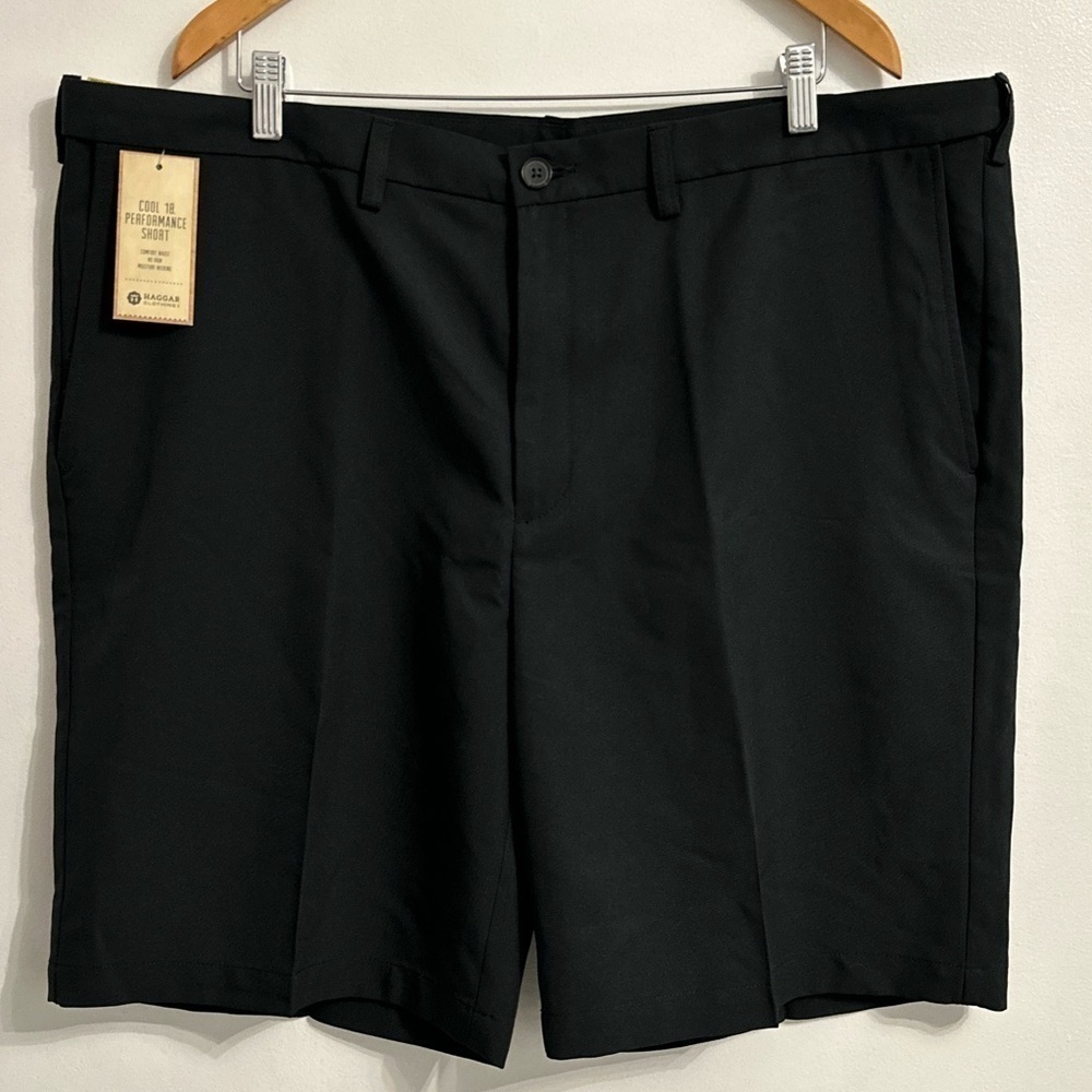Haggar black pleated cool 18 performance shorts size 44W NWT